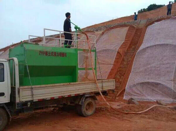 Highway green soil seeding spraying machine