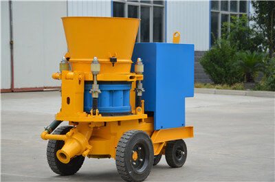 Small shotcrete machine for doing concrete pools