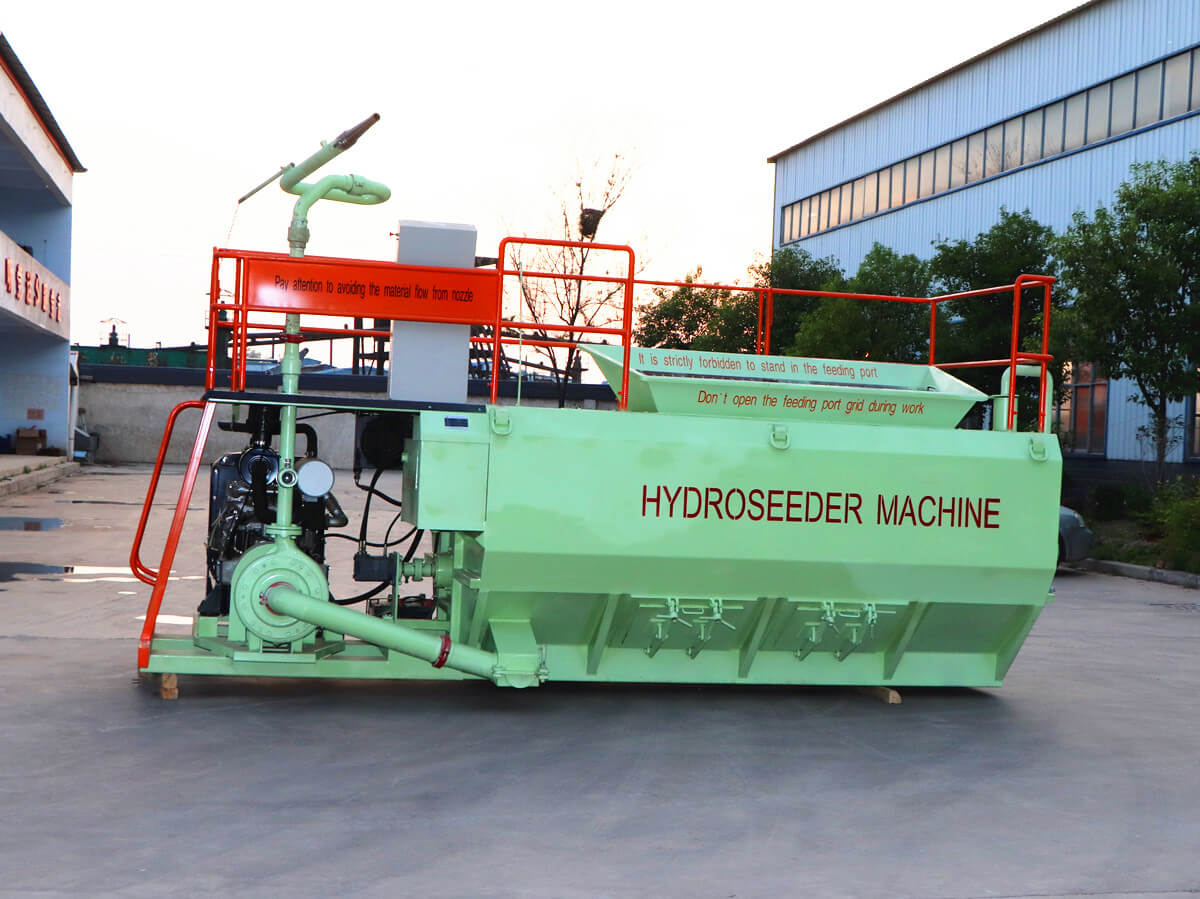 hydroseeder for landfill re-green