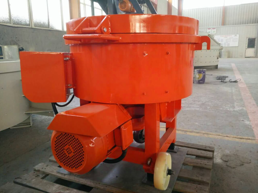 Refractory pan mortar mixer