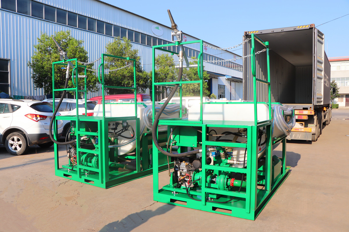 hydroseeder with polyethylene tank supplier