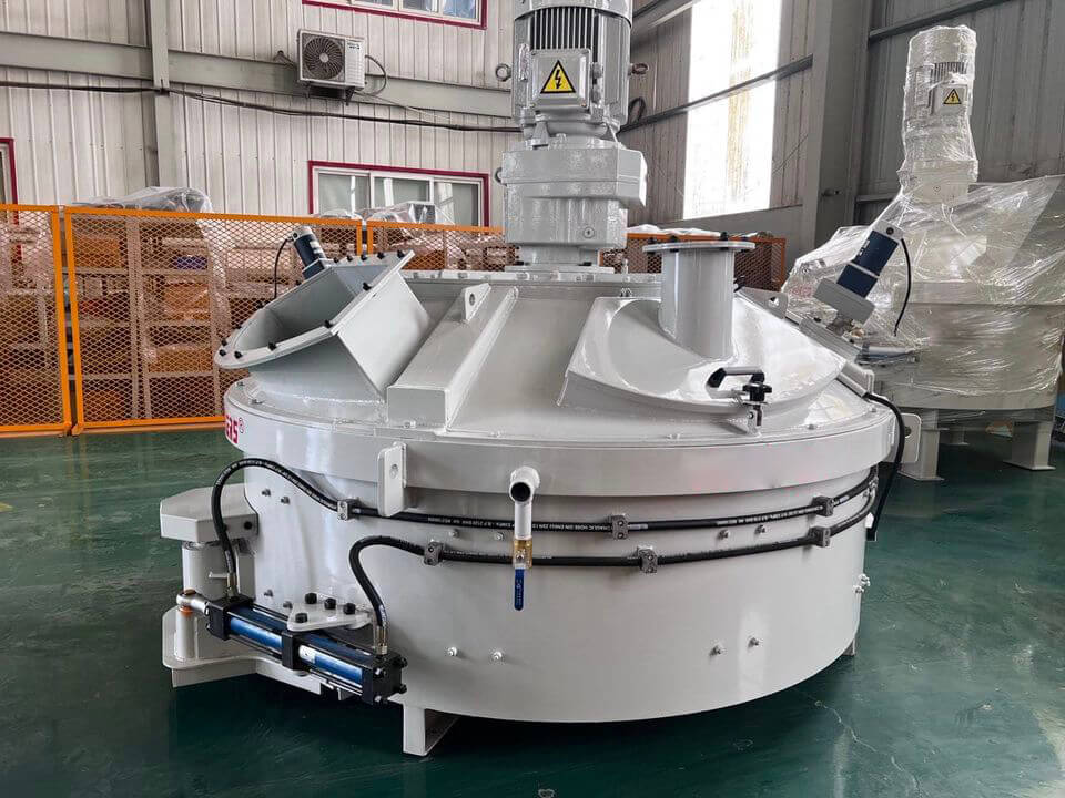 planetary concrete mixer for  mixing concrete