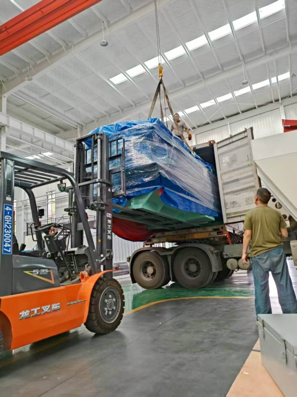 6000L hydroseeder package and shippment