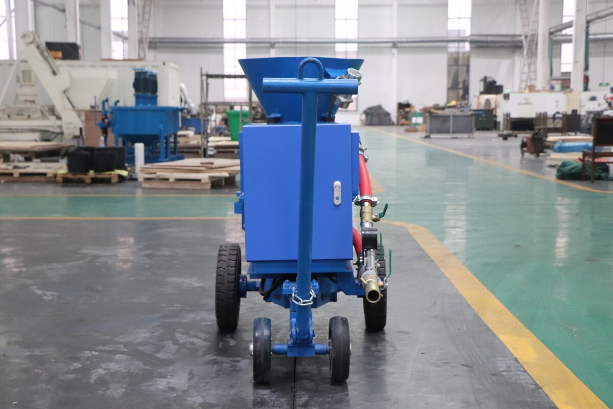 Dry mix gunning machine
