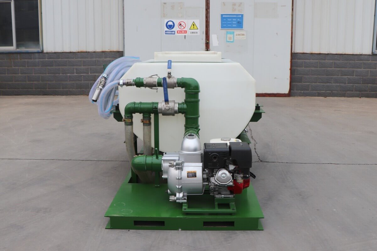 small poly tank mechanical-agitated hydroseeder