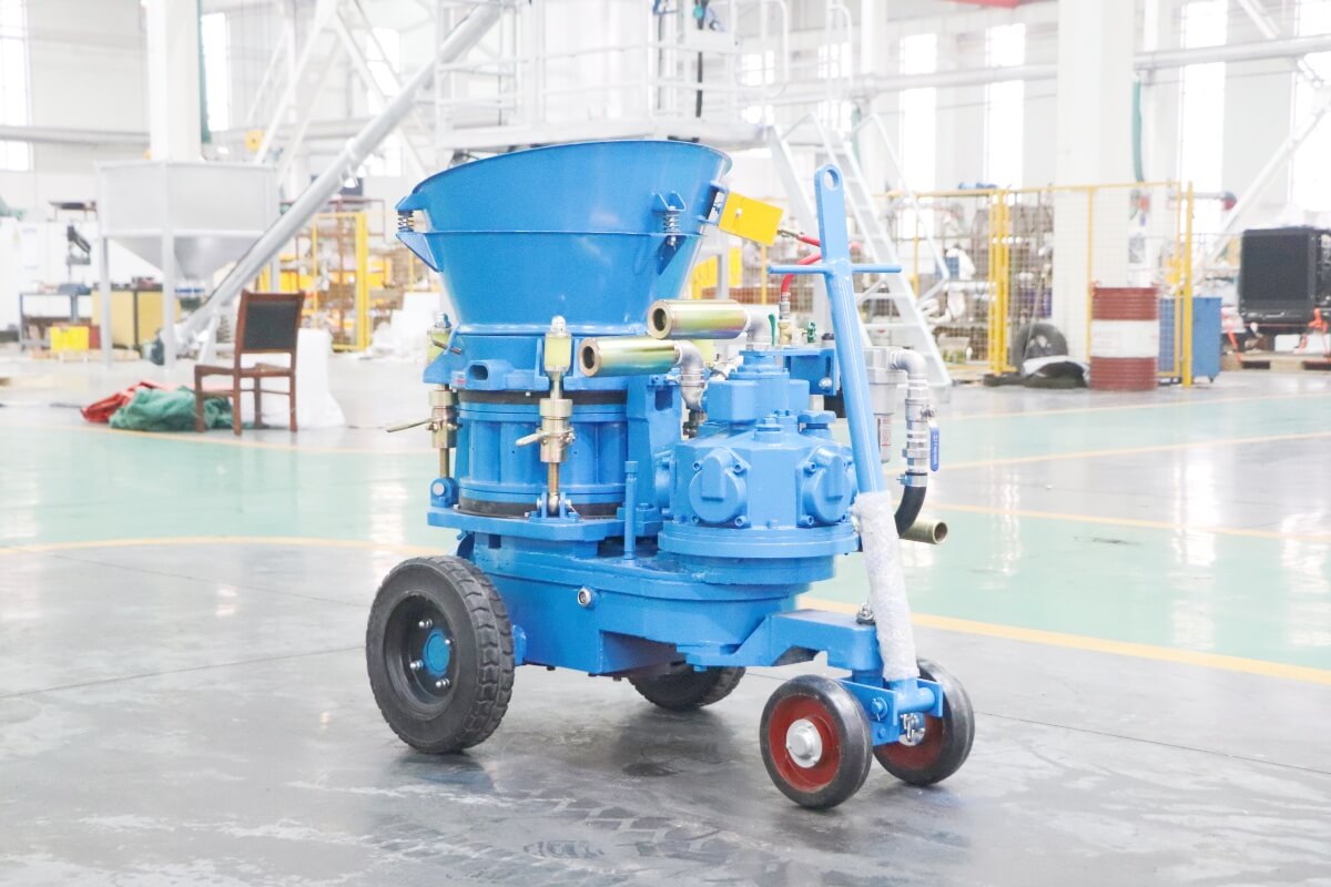refractory spraying machine