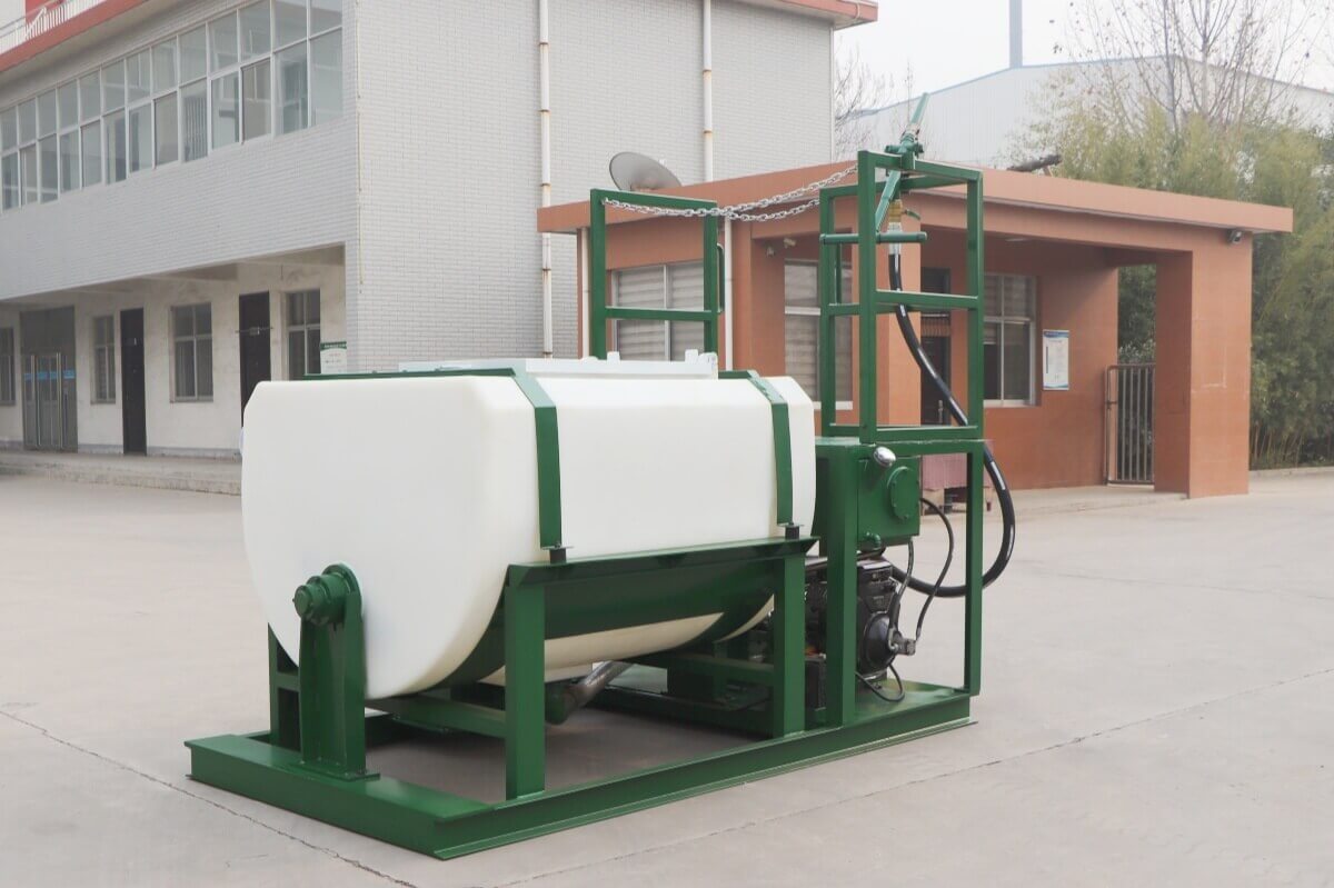 small mechanical-agitated hydroseeder