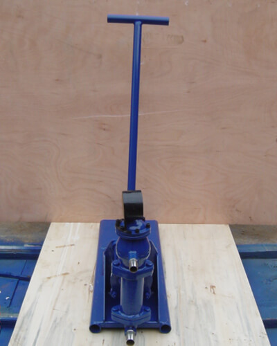 hand operated grouting pump