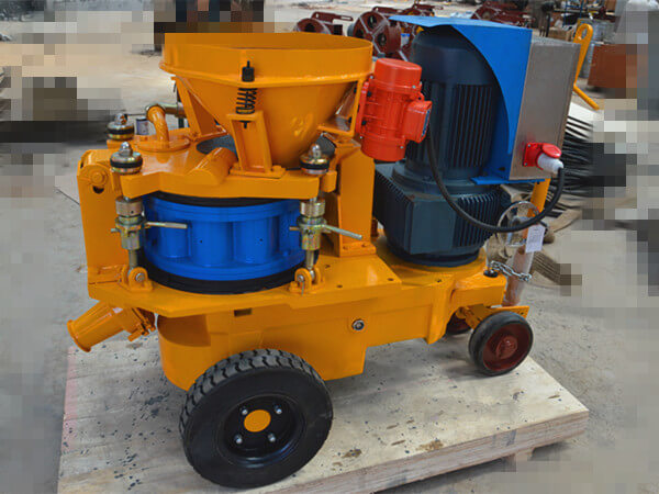 wet concrete spraying machine