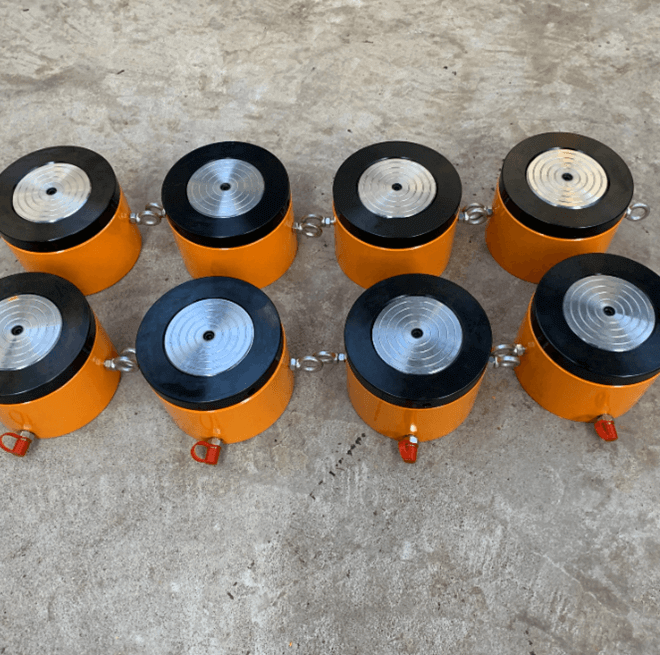 Self-locking hydraulic cylinder