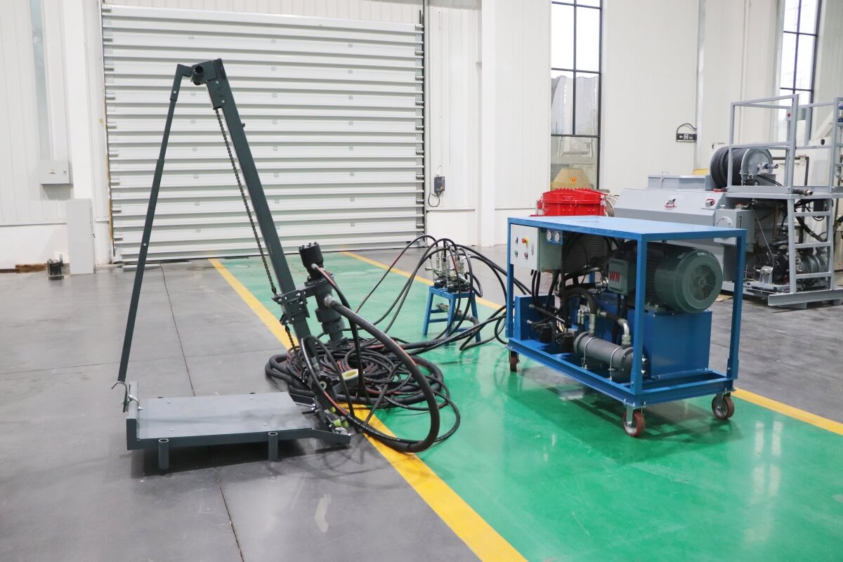 DTH drilling rig with electric hydralic power station