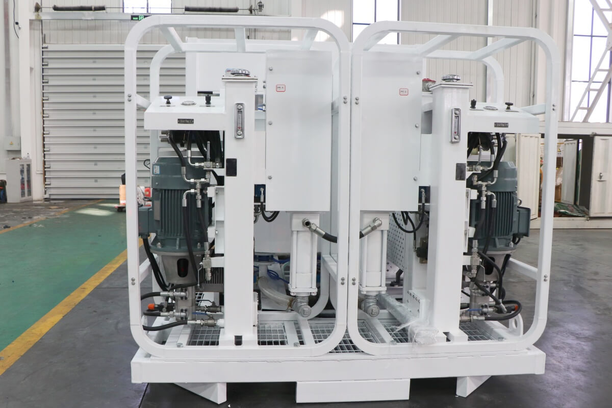 Compact structure grout pump station