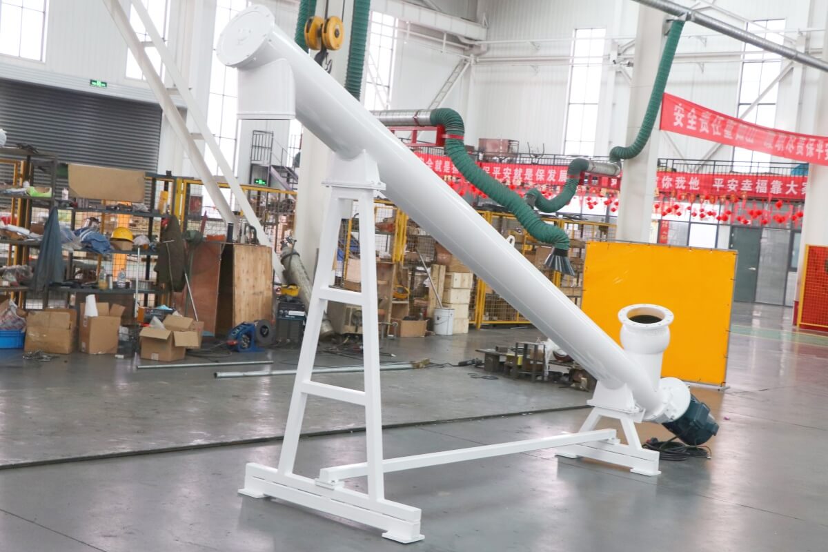 grout pump station with screw feeder