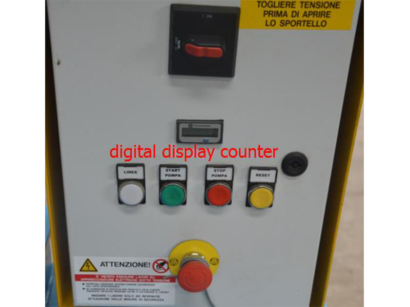With digital display counter