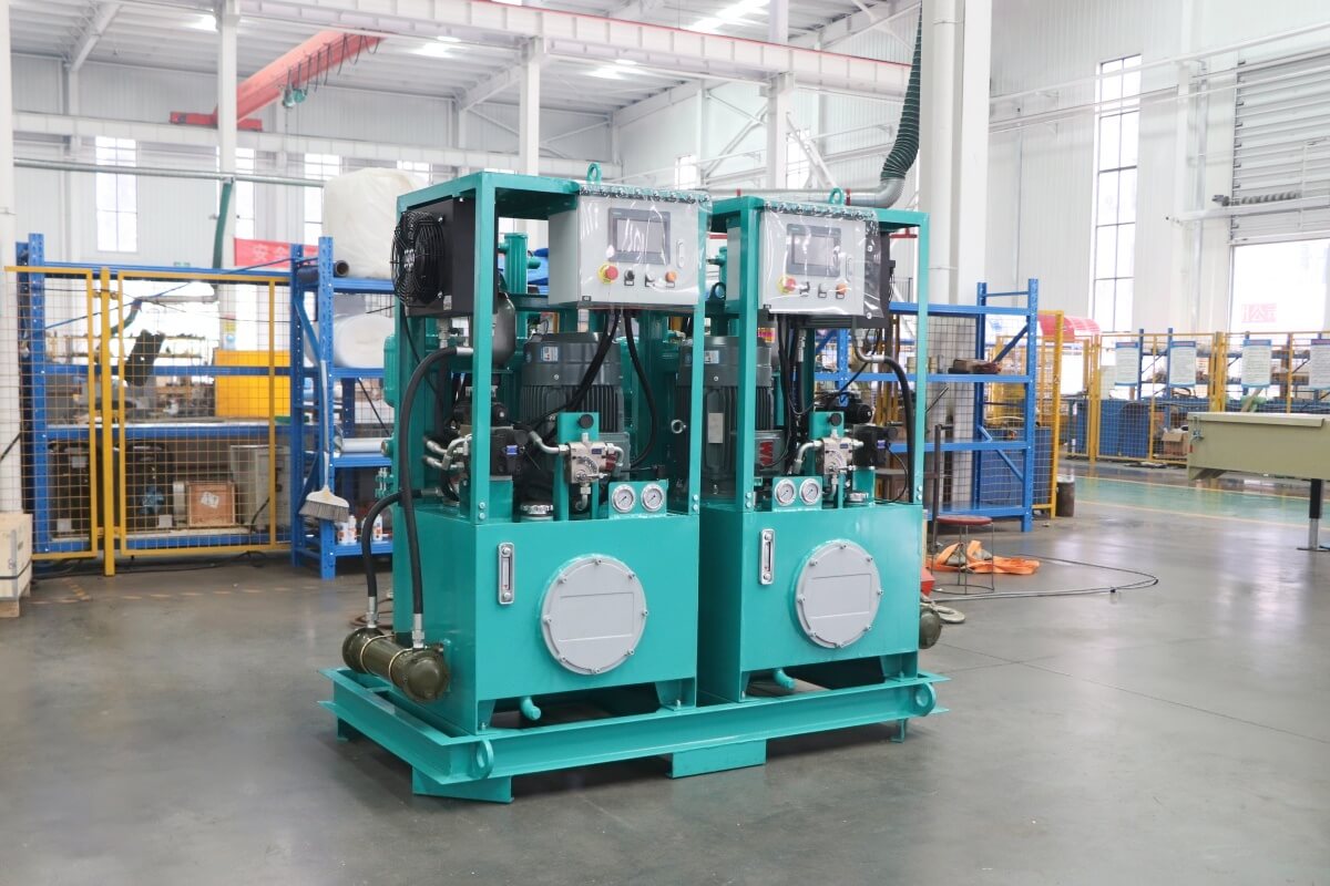 Hydraulic drive cement grouting pump