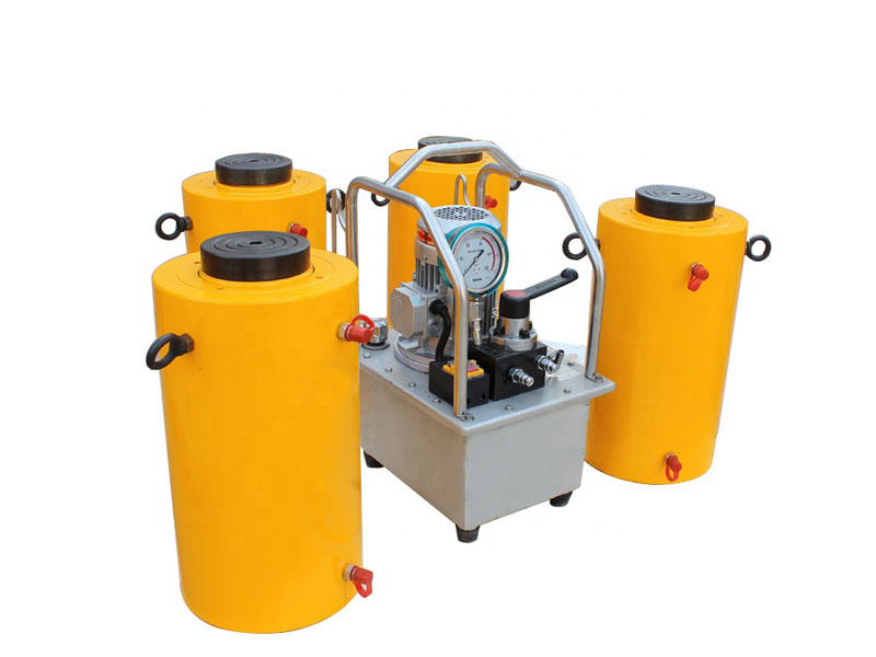 Double acting hydraulic cylinder with electric oil pump