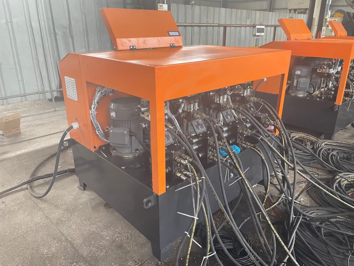 intelligent walking jacking pump station