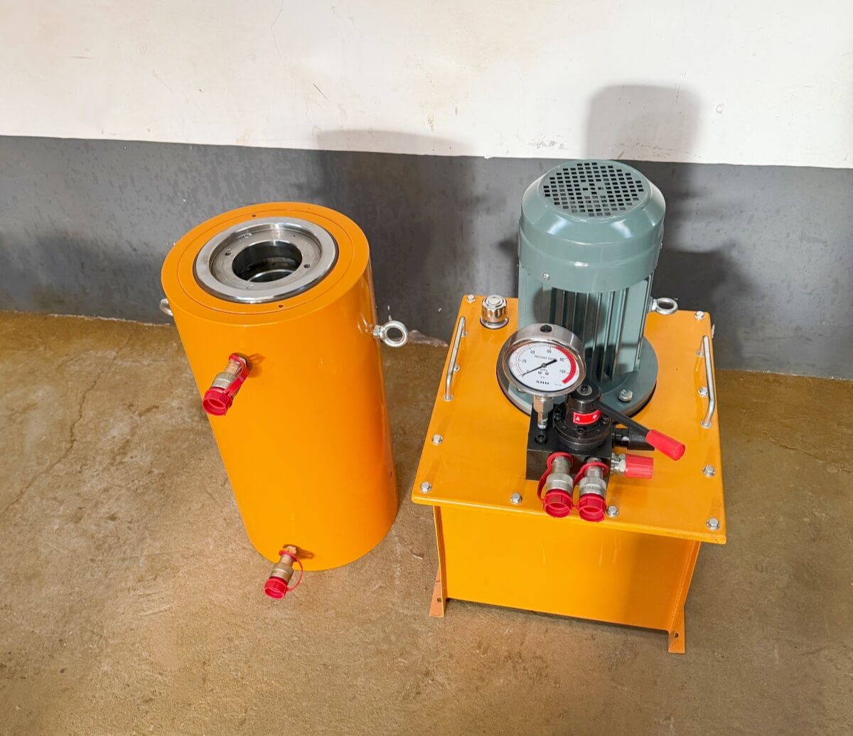 Hydraulic Jack for Post Tension