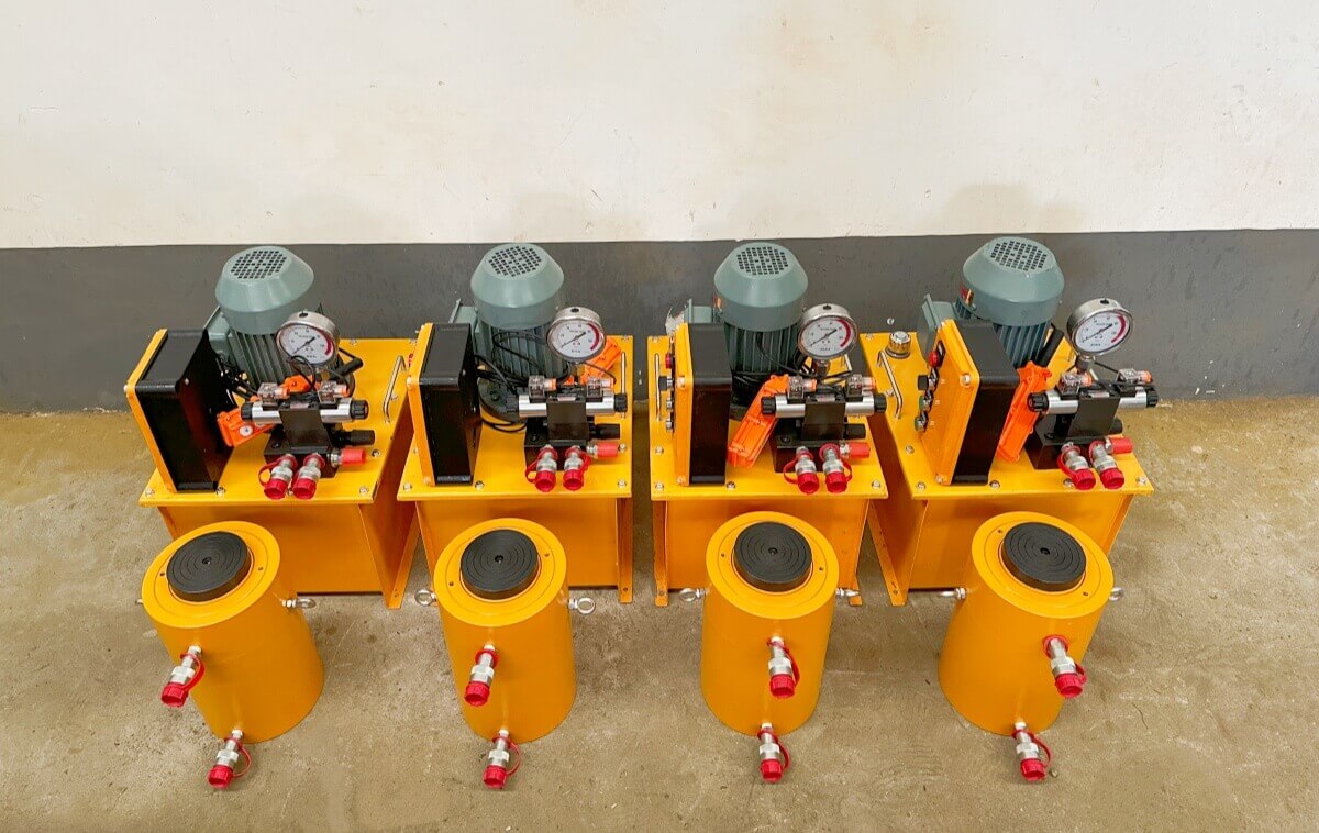 hydraulic cylinder with electric oil pump