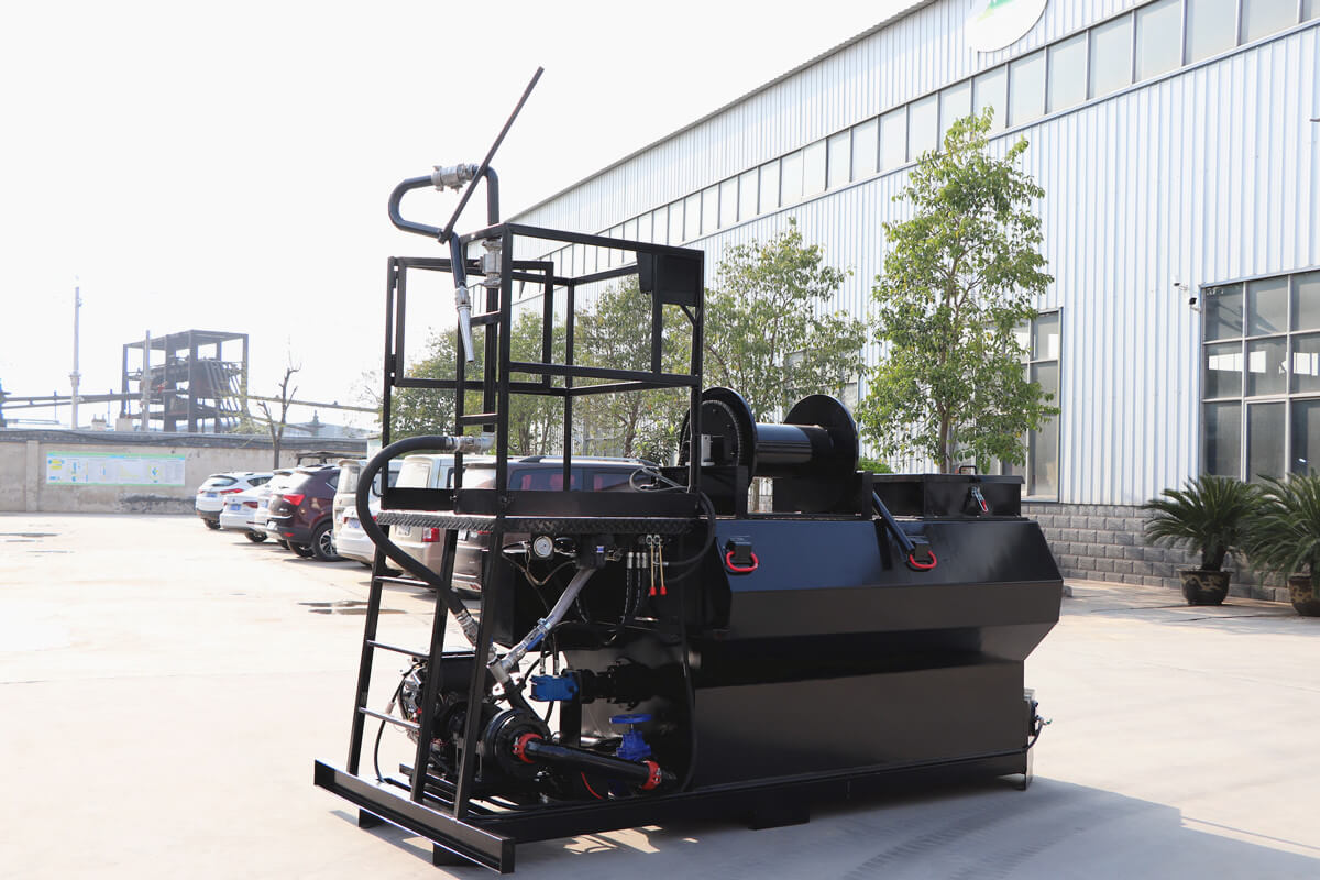 skid mounted easy lawn hydroseeder