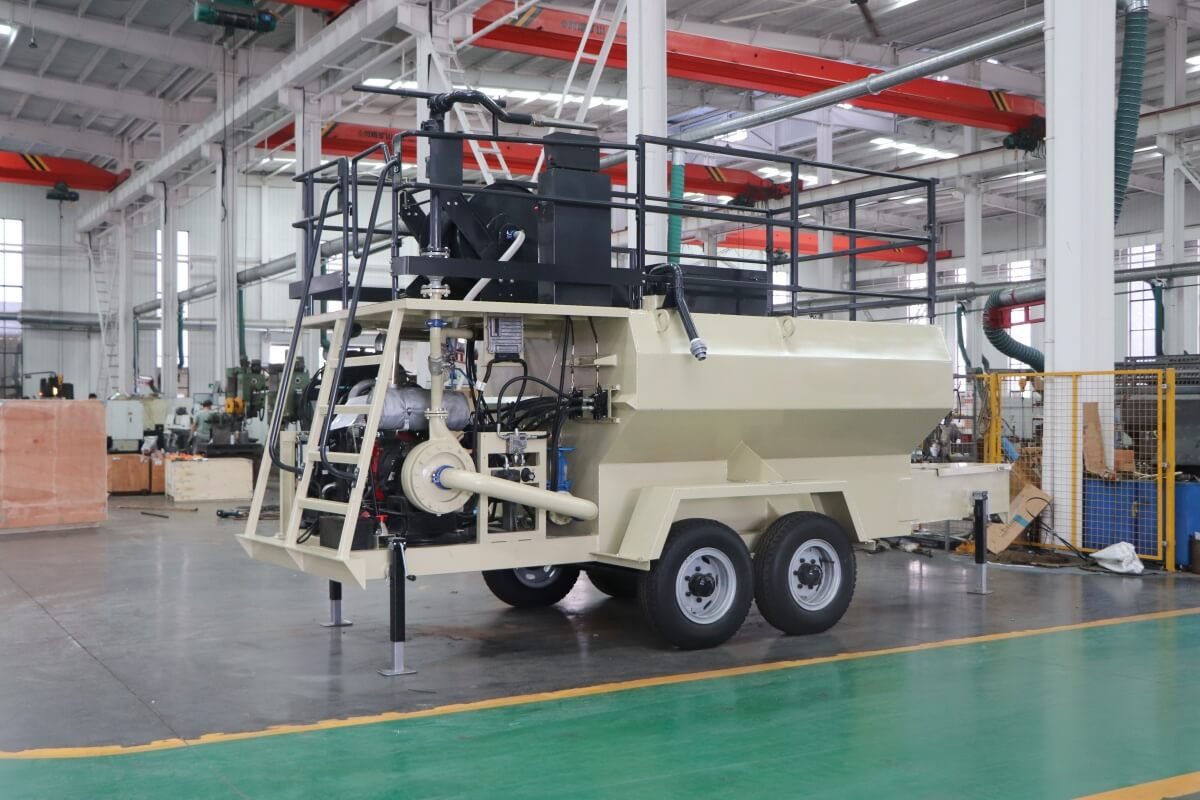 commercial towable hydroseeder