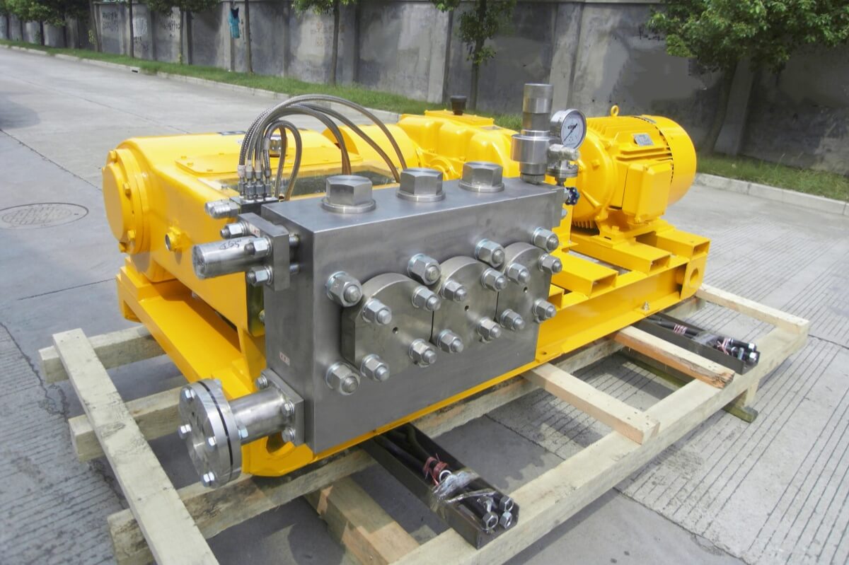 High pressure piston plunger pump