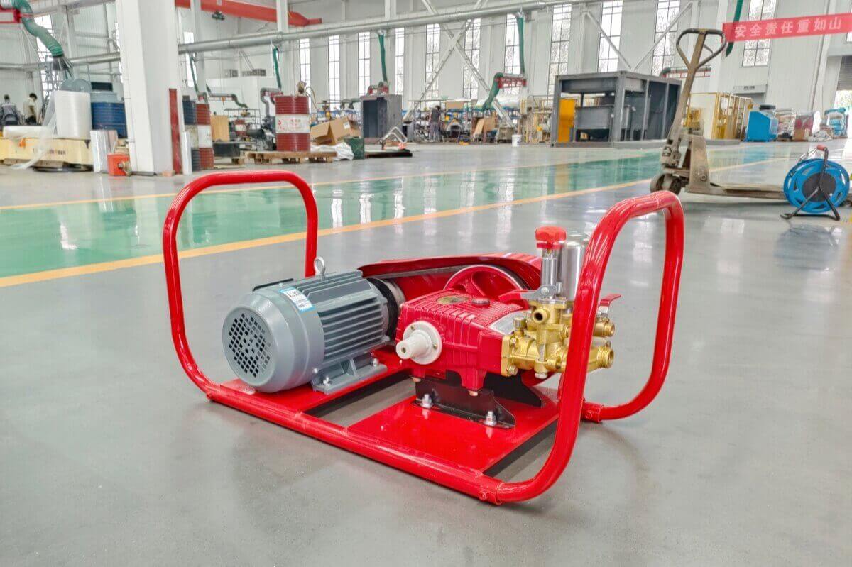 High pressure water pump
