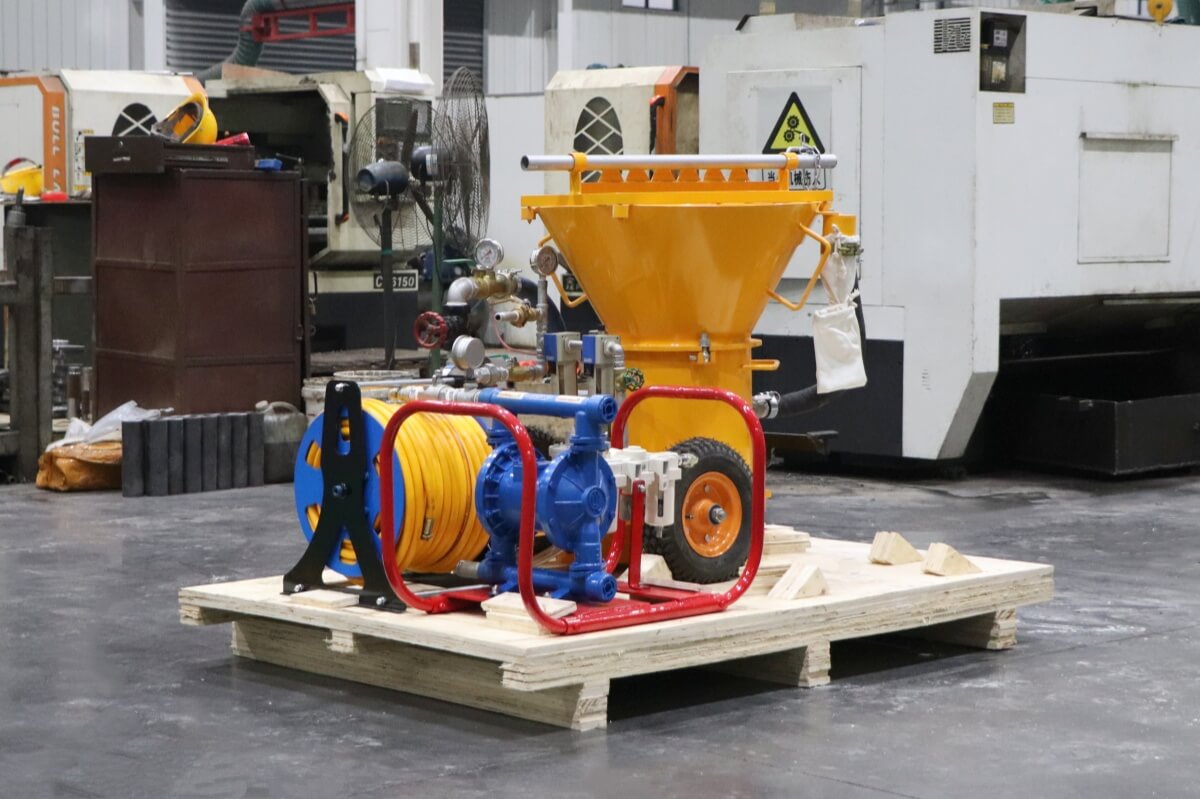 Air Motor Driven Dry Refractory Gunning Machine
