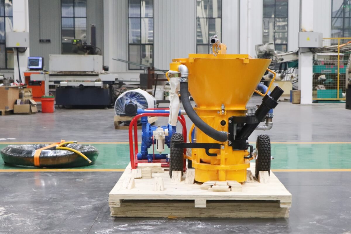 Refractory repair with gunning machine