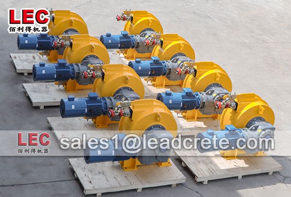 Durable industrial hose squeeze pumps