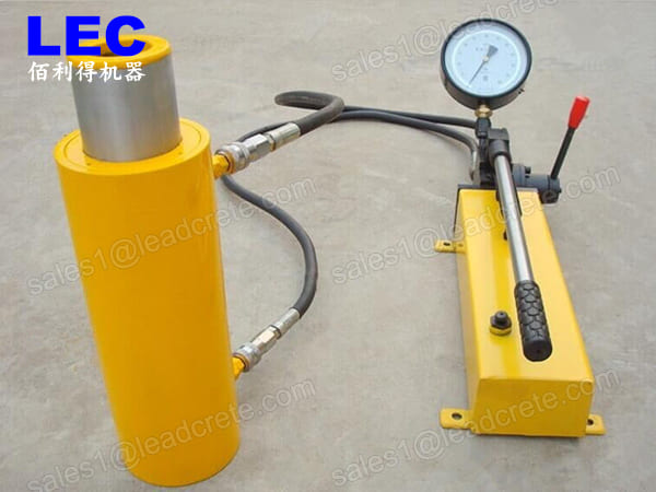 Heavy duty hollow hydraulic cylinder for bridge construction