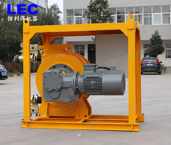 High flow rate peristaltic pump with rubber hose
