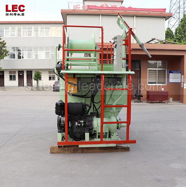 Landscape equipment hydroseeding machine