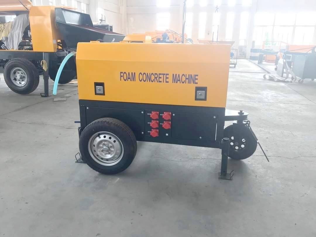Lightweight foam concrete mixer and pump in one body