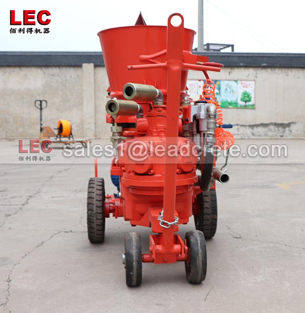 Refractory gunning machine for cement industry