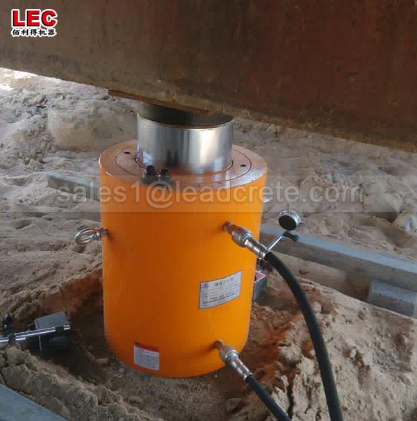 Double acting 250 ton hydraulic jack