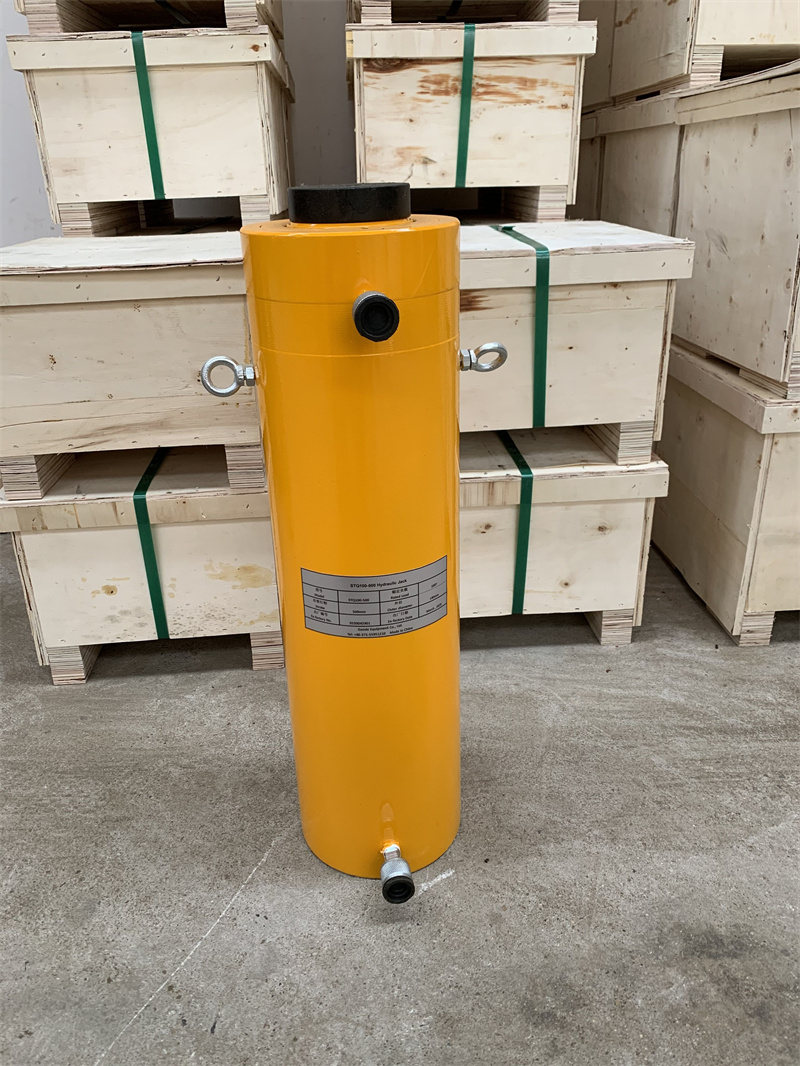 Small double acting hydraulic cylinder