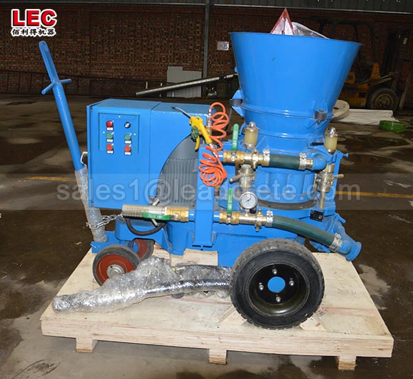 Small size dry mix refractory shotcrete machine