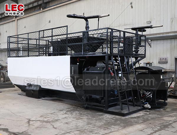 Soil spraying seeding machine