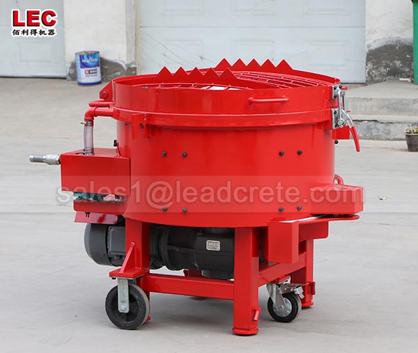 Refractory pan mixer mobile machine on site