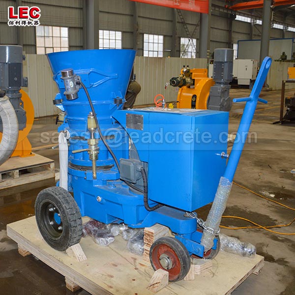 Small capacity refractory concrete gunning machine