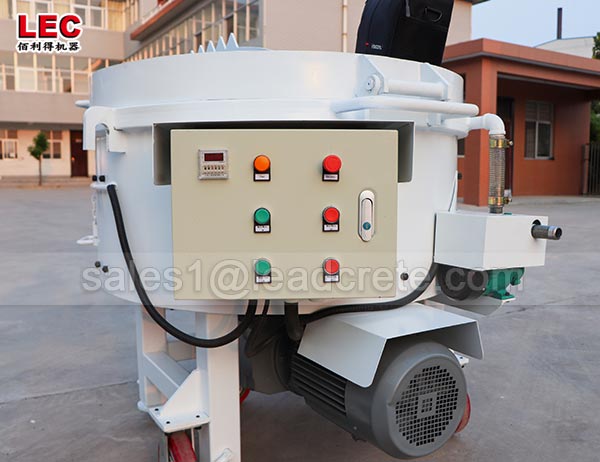 Small easy operating type pan mixer