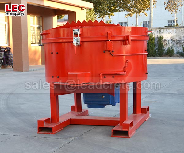 Castable refractory pan machine for cement plant