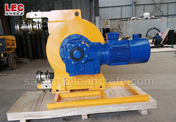 Durable industrial peristaltic pumps for pumping foam lightweight concrete