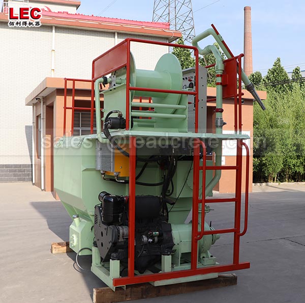 soil and grass hydroseeding machine