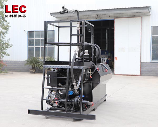 Hydro mulcher grass seeds spraying machine