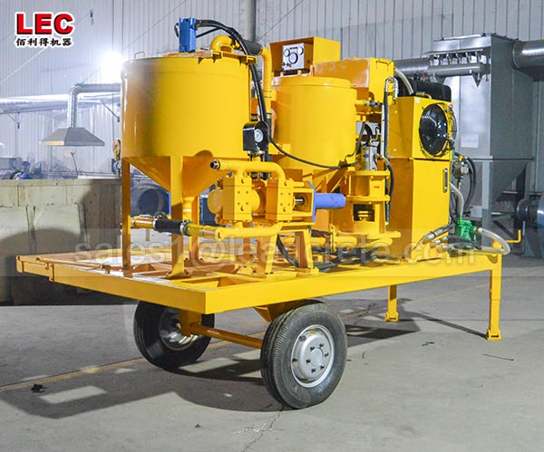 Compaction grouting equipment with wheels
