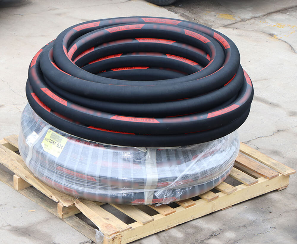 Hose for foam concrete pump