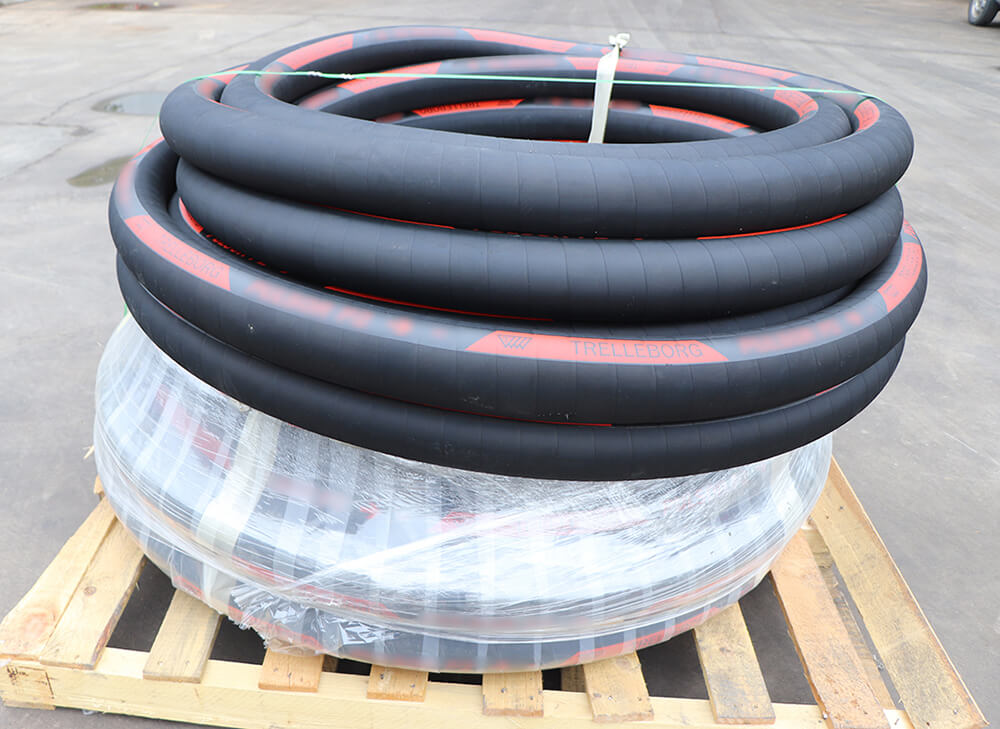 Chemical resistance peristaltic pump hose