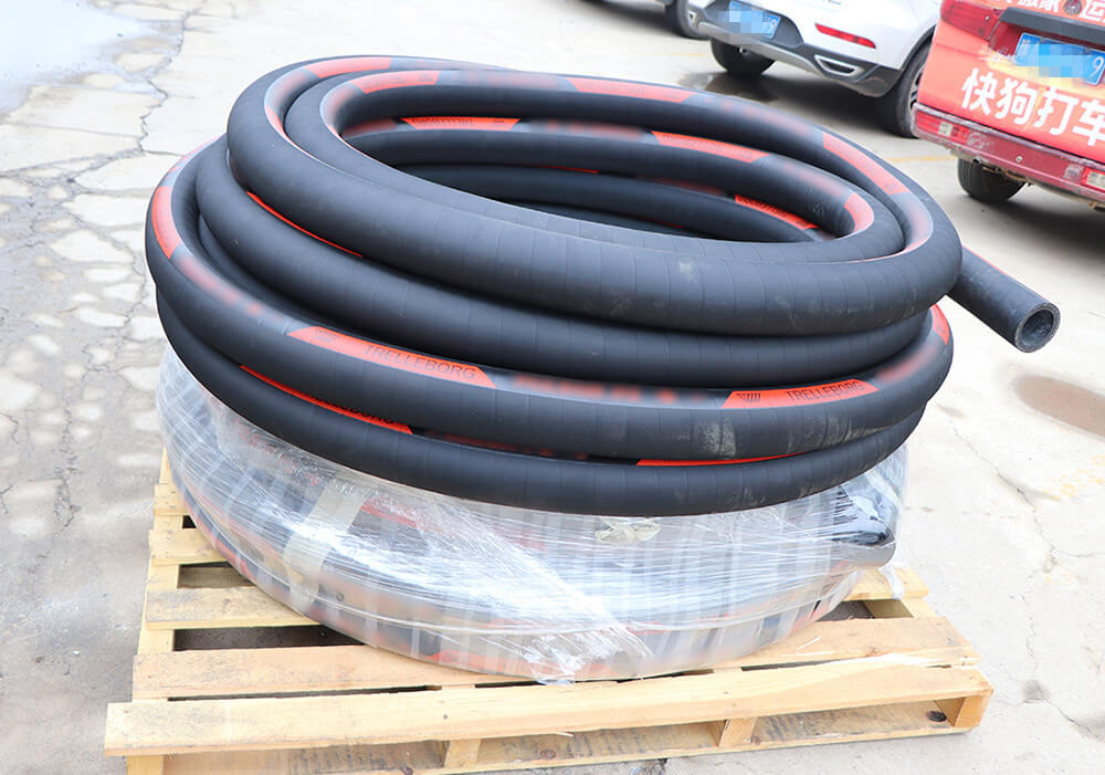 Squeeze hose for concrete pump